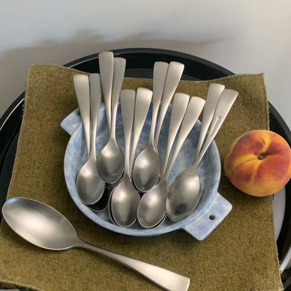 SANT' ANDREA "Satin Reflections" 12 Tablespoons+1 Serving Spoon+Oneida Pottery